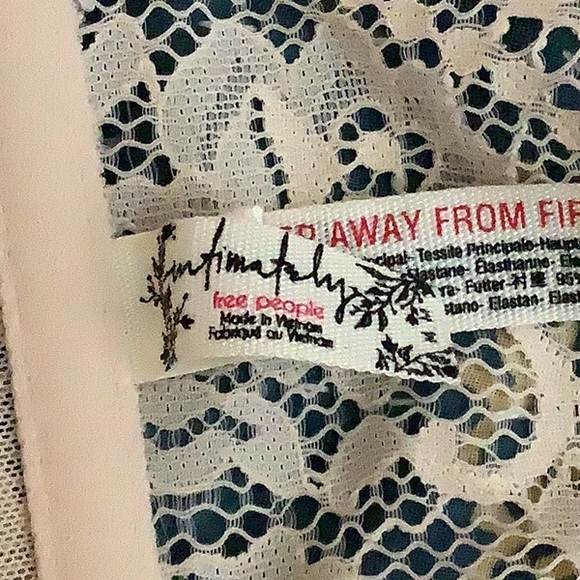 Spell Vintage Rhiannon Cream Off-Shoulder Lace Blouse S/M & bra - Picture 14 of 16